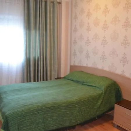 Apartment Квартира С Тремя Спальнями Напротив Парка Сады Санта Клотилда *