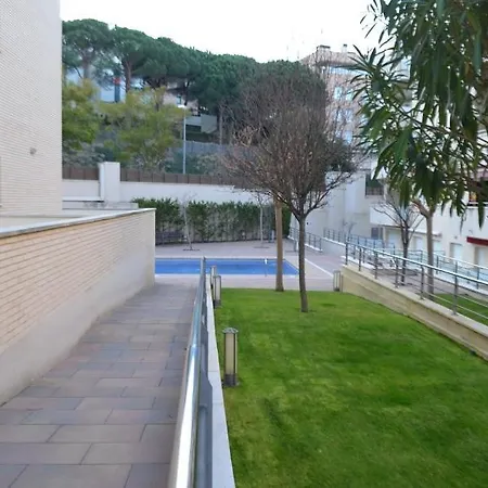 Квартира С Тремя Спальнями Напротив Парка Сады Санта Клотилда Appartement *
